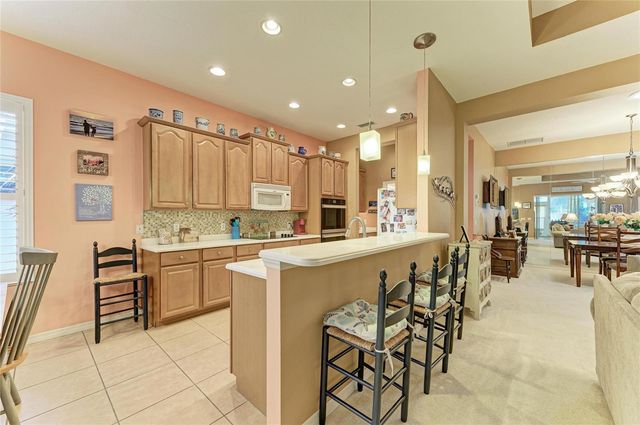 3728 SUMMERWIND CIRCLE, Bradenton, FL 34209