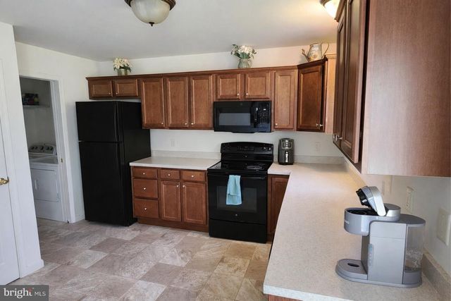 740 KENTWELL DR, York, PA 17406