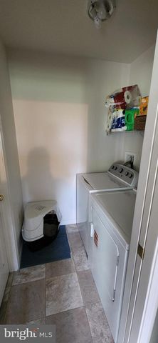 740 KENTWELL DR, York, PA 17406