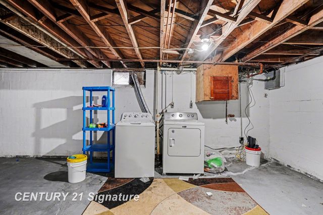 2002 Marquette Street, Saginaw, MI 48602