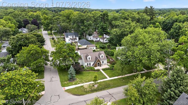 215 S Houghton Street, Milford Village, MI 48381