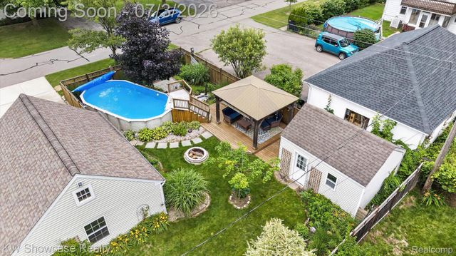 215 S Houghton Street, Milford Village, MI 48381