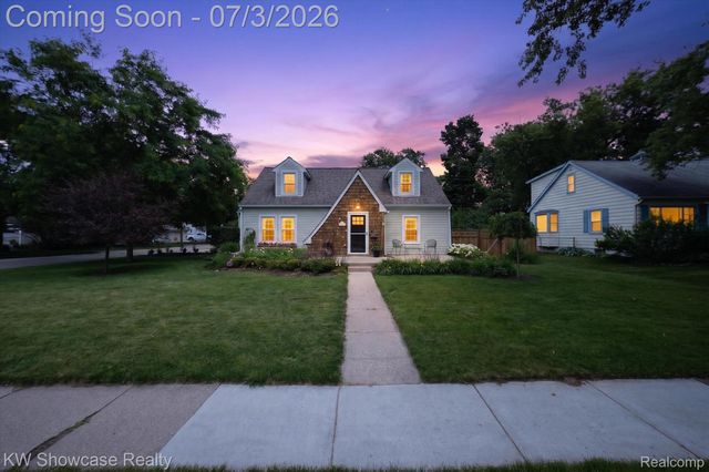215 S Houghton Street, Milford Village, MI 48381