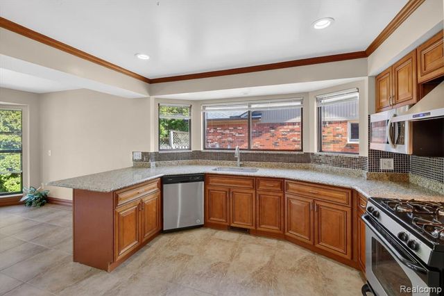 43325 Nebel Trail, Clinton Township, MI 48038