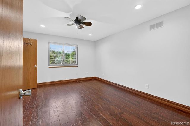 43325 Nebel Trail, Clinton Township, MI 48038