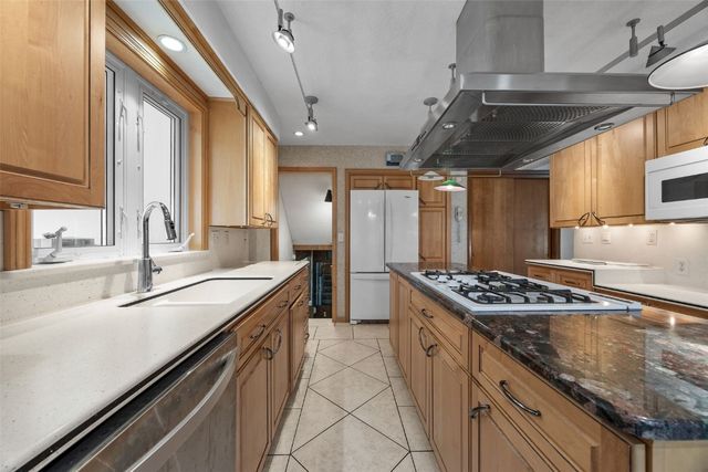 2818 Southland Street SW, Cedar Rapids, IA 52404