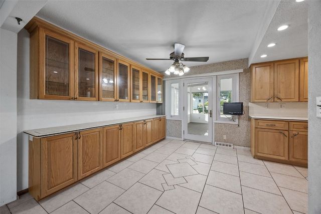 2818 Southland Street SW, Cedar Rapids, IA 52404