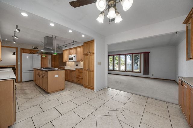 2818 Southland Street SW, Cedar Rapids, IA 52404