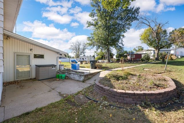 2818 Southland Street SW, Cedar Rapids, IA 52404