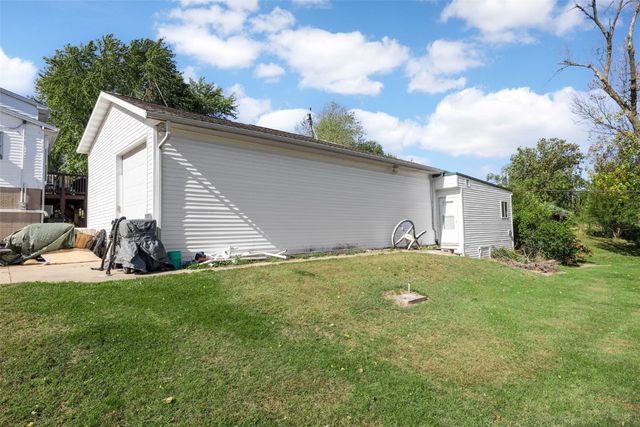 2818 Southland Street SW, Cedar Rapids, IA 52404