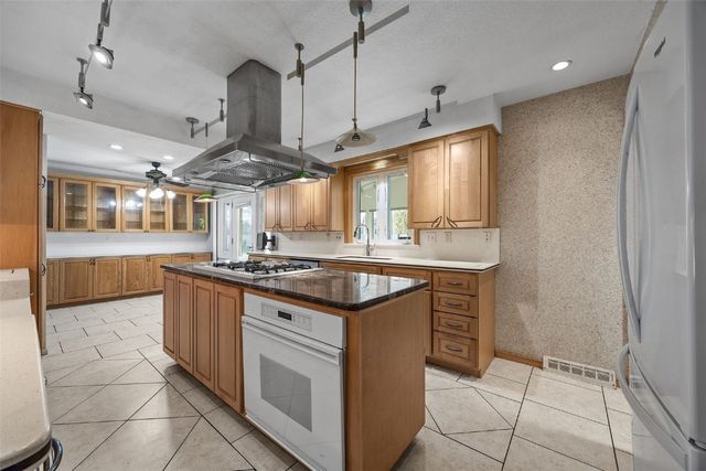 2818 Southland Street SW, Cedar Rapids, IA 52404