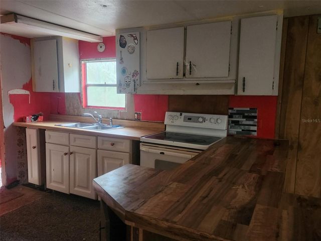 217 LAKEVIEW DRIVE, Melrose, FL 32666