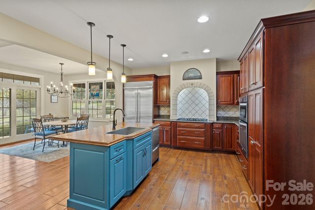 151 Founders Drive, Flat Rock, NC 28731