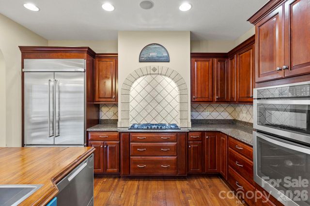 151 Founders Drive, Flat Rock, NC 28731