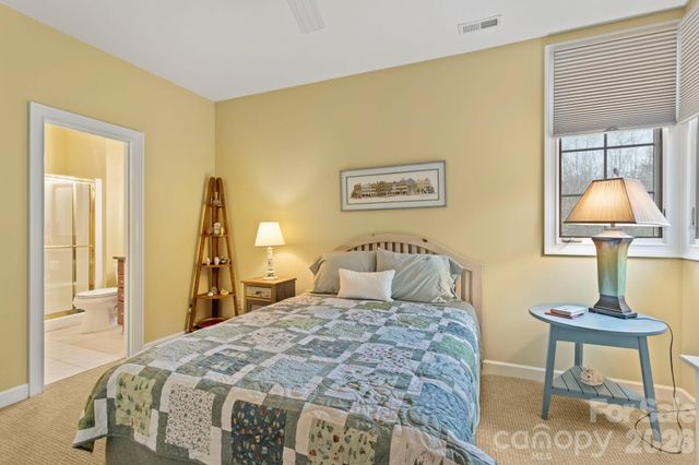 151 Founders Drive, Flat Rock, NC 28731