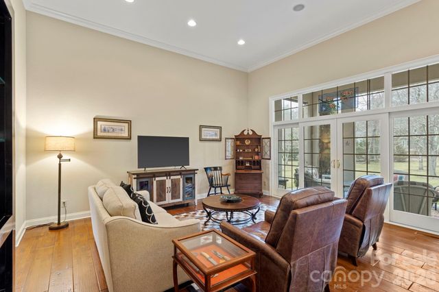 151 Founders Drive, Flat Rock, NC 28731