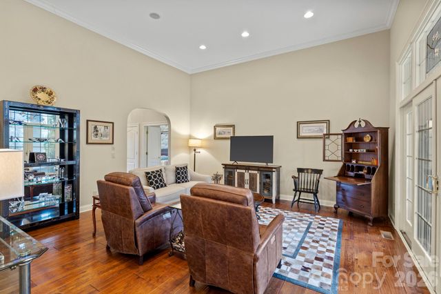 151 Founders Drive, Flat Rock, NC 28731