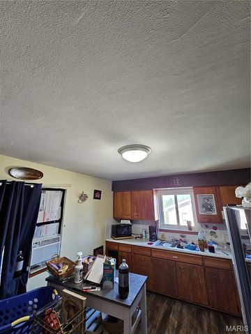 2845 Parthenon Drive, De Soto, MO 63020