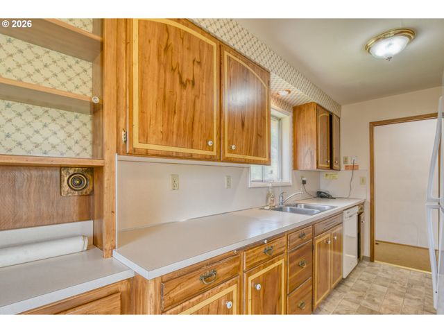 615 Sw ISAAC Ln, Pendleton, OR 97801