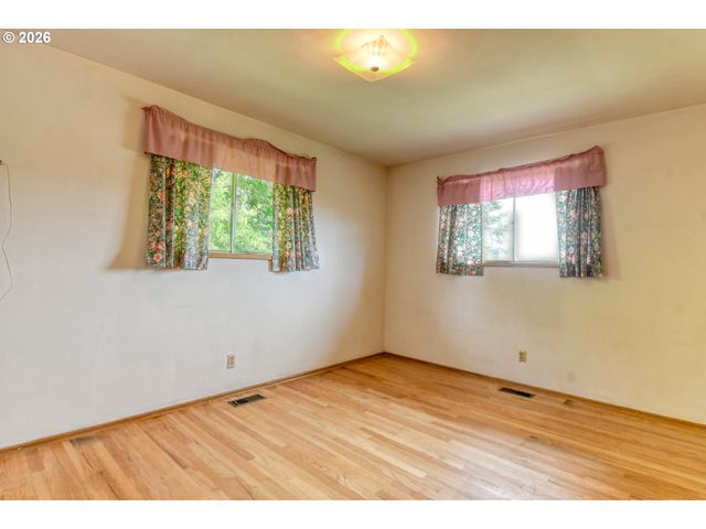 615 Sw ISAAC Ln, Pendleton, OR 97801