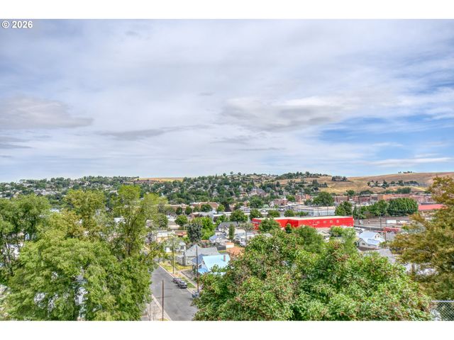 615 Sw ISAAC Ln, Pendleton, OR 97801