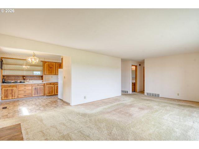 615 Sw ISAAC Ln, Pendleton, OR 97801