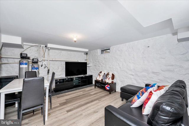 8807 CRYSTAL FALLS DR, Boonsboro, MD 21713