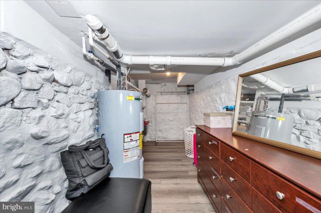 8807 CRYSTAL FALLS DR, Boonsboro, MD 21713