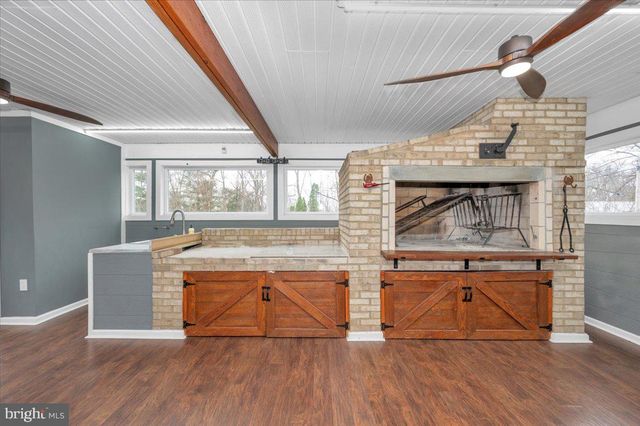 8807 CRYSTAL FALLS DR, Boonsboro, MD 21713