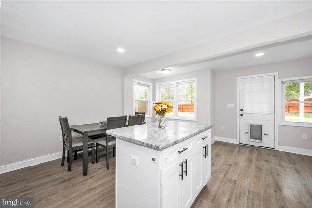 8807 CRYSTAL FALLS DR, Boonsboro, MD 21713