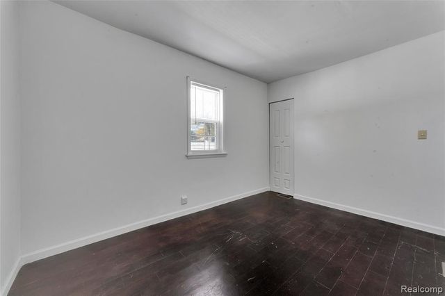 71 Cloveridge Drive, Troy, MI 48084