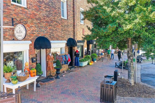 2627 Vintage Drive, Alpharetta, GA 30009