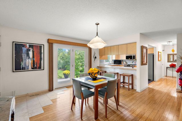 7303 Green Ridge Drive, Eden Prairie, MN 55346