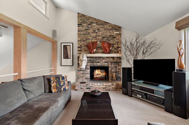 7303 Green Ridge Drive, Eden Prairie, MN 55346
