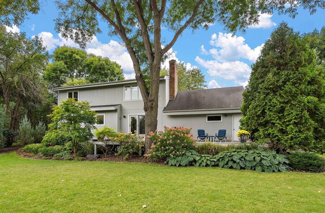 7303 Green Ridge Drive, Eden Prairie, MN 55346
