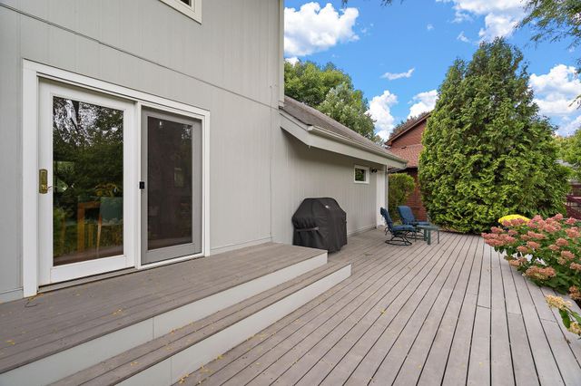 7303 Green Ridge Drive, Eden Prairie, MN 55346
