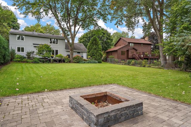 7303 Green Ridge Drive, Eden Prairie, MN 55346