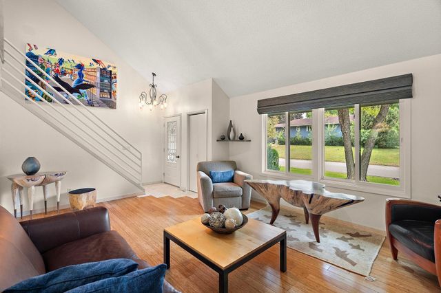 7303 Green Ridge Drive, Eden Prairie, MN 55346