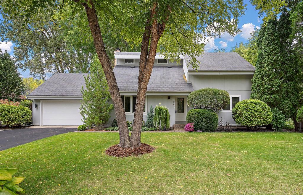 7303 Green Ridge Drive, Eden Prairie, MN 55346 — photo 4