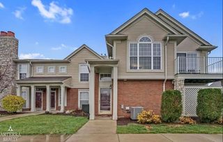 52212 Naugatuck Street, Macomb, MI 48042