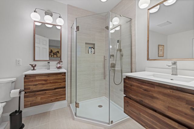 13 Mercy Street 13, Danbury, CT 06810