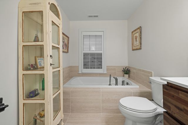 13 Mercy Street 13, Danbury, CT 06810