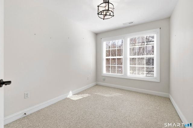 13 Mercy Street 13, Danbury, CT 06810