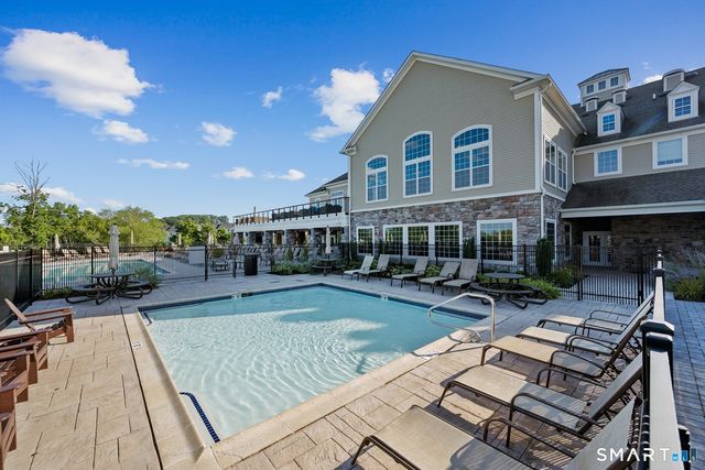 13 Mercy Street 13, Danbury, CT 06810