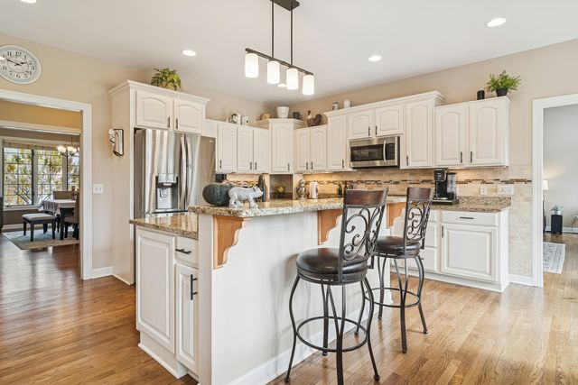 614 Birch Hollow Drive, Antioch, IL 60002