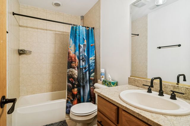 614 Birch Hollow Drive, Antioch, IL 60002