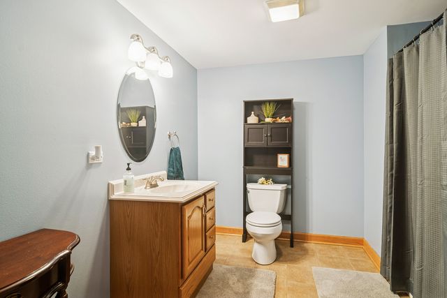 614 Birch Hollow Drive, Antioch, IL 60002