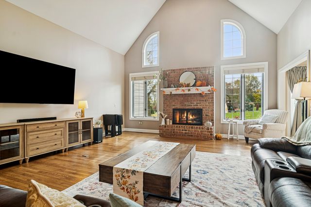 614 Birch Hollow Drive, Antioch, IL 60002