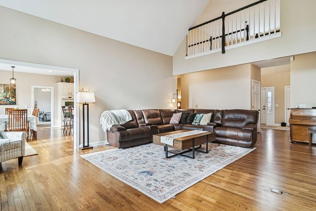 614 Birch Hollow Drive, Antioch, IL 60002