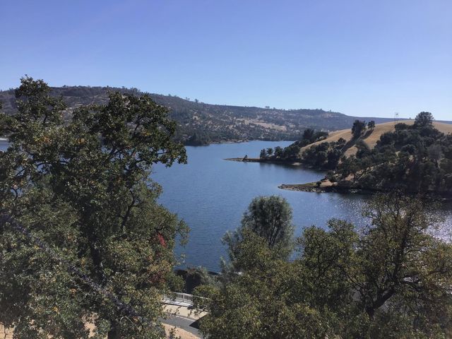 992 Iroquois Cir, Copperopolis, CA 95228